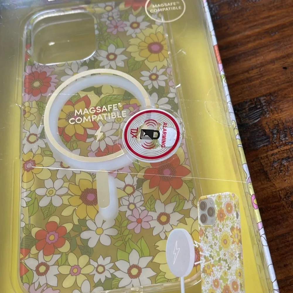 -xo Poppy iPhone 13/12 PRO MAX Case